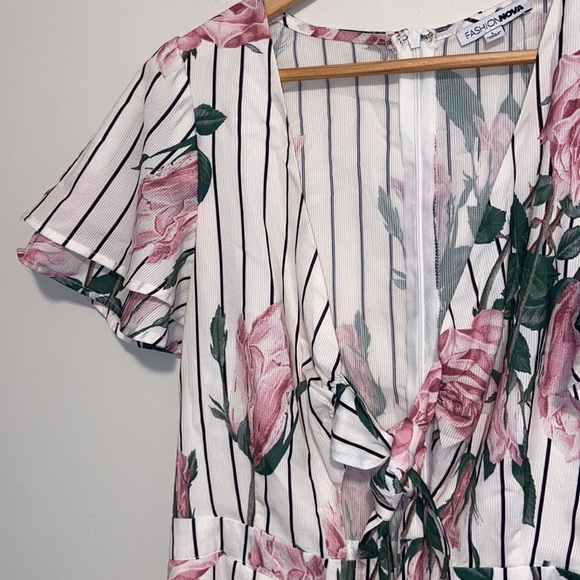 Fashion Nova Floral print jumpsuit Large - Picture 8 of 16